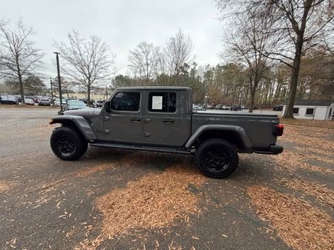 Used 2020 Jeep Gladiator Rubicon image 3