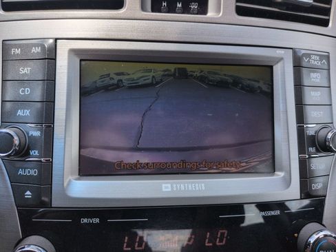 Used 2011 Toyota Avalon Limited FWD image 21