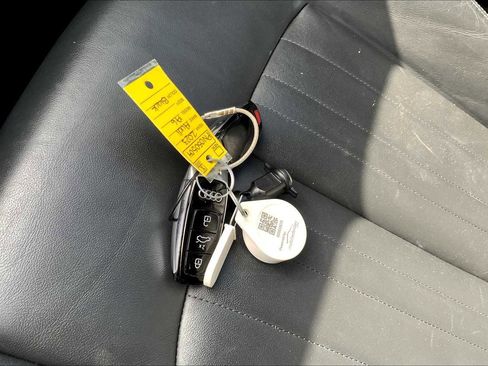 Used 2023 Audi A6 2.0T Premium image 27