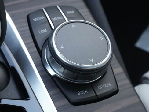 Certified 2023 BMW 540i w/ Premium Package image 22