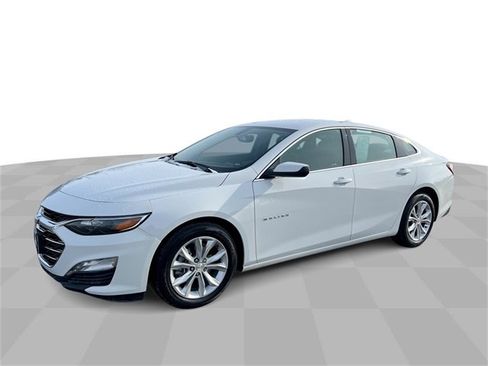 Used 2022 Chevrolet Malibu LT image 1