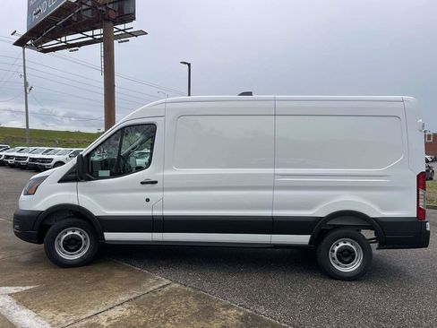 New 2026 Ford Transit 250 148 Medium Roof RWD image 6