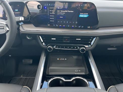 New 2026 Chevrolet Tahoe Premier AWD/4WD image 26