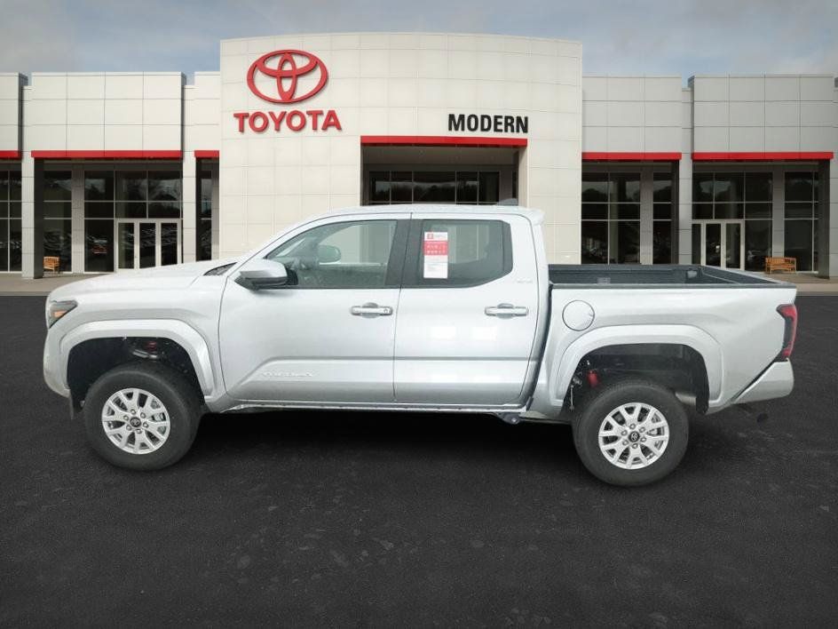 New 2025 Toyota Tacoma SR5 AWD/4WD image 9