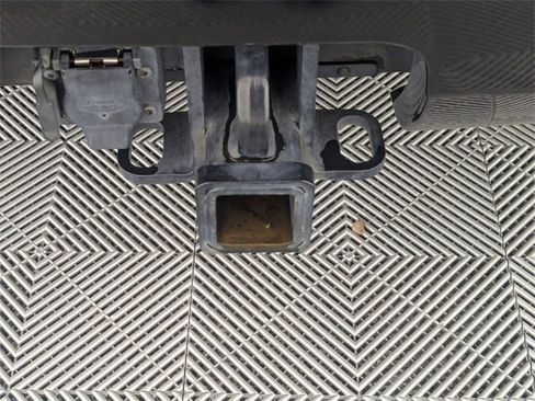 Used 2023 Land Rover Discovery S image 31