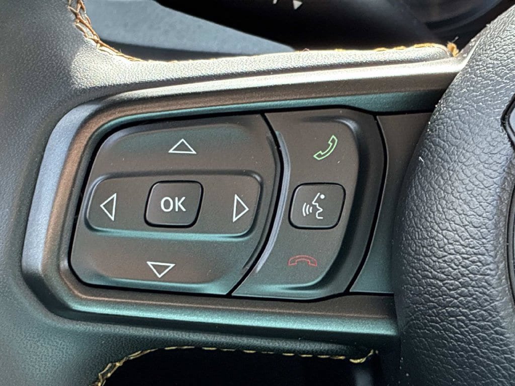 Used 2024 Jeep Wrangler Unlimited Sport AWD/4WD image 23