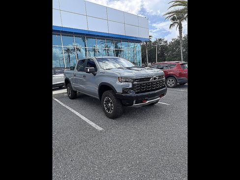 Used 2025 Chevrolet Silverado 1500 ZR2 AWD/4WD image 18