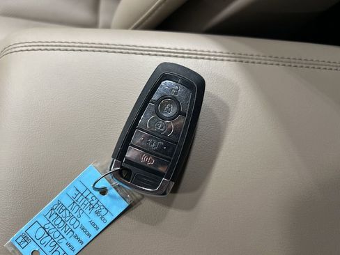 Certified 2022 Lincoln Corsair AWD w/ Equipment Group 101A image 22