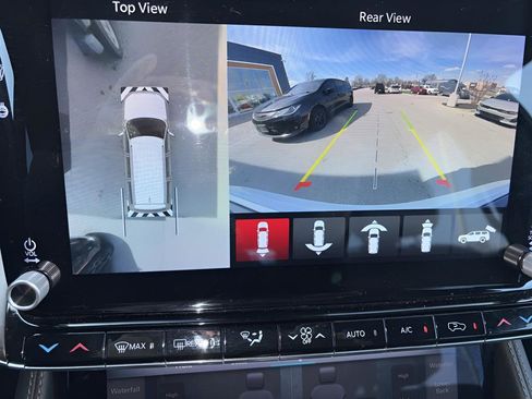 Used 2024 Jeep Grand Wagoneer L 4WD image 30