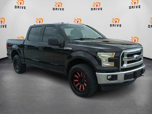 Used 2017 Ford F150 XLT image 3