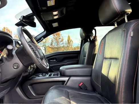 Certified 2022 Nissan Titan PRO-4X w/ Pro-4x Convenience Package image 11