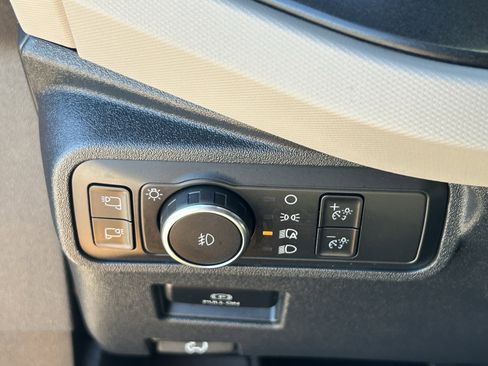 Used 2022 Ford Bronco Wildtrak image 14