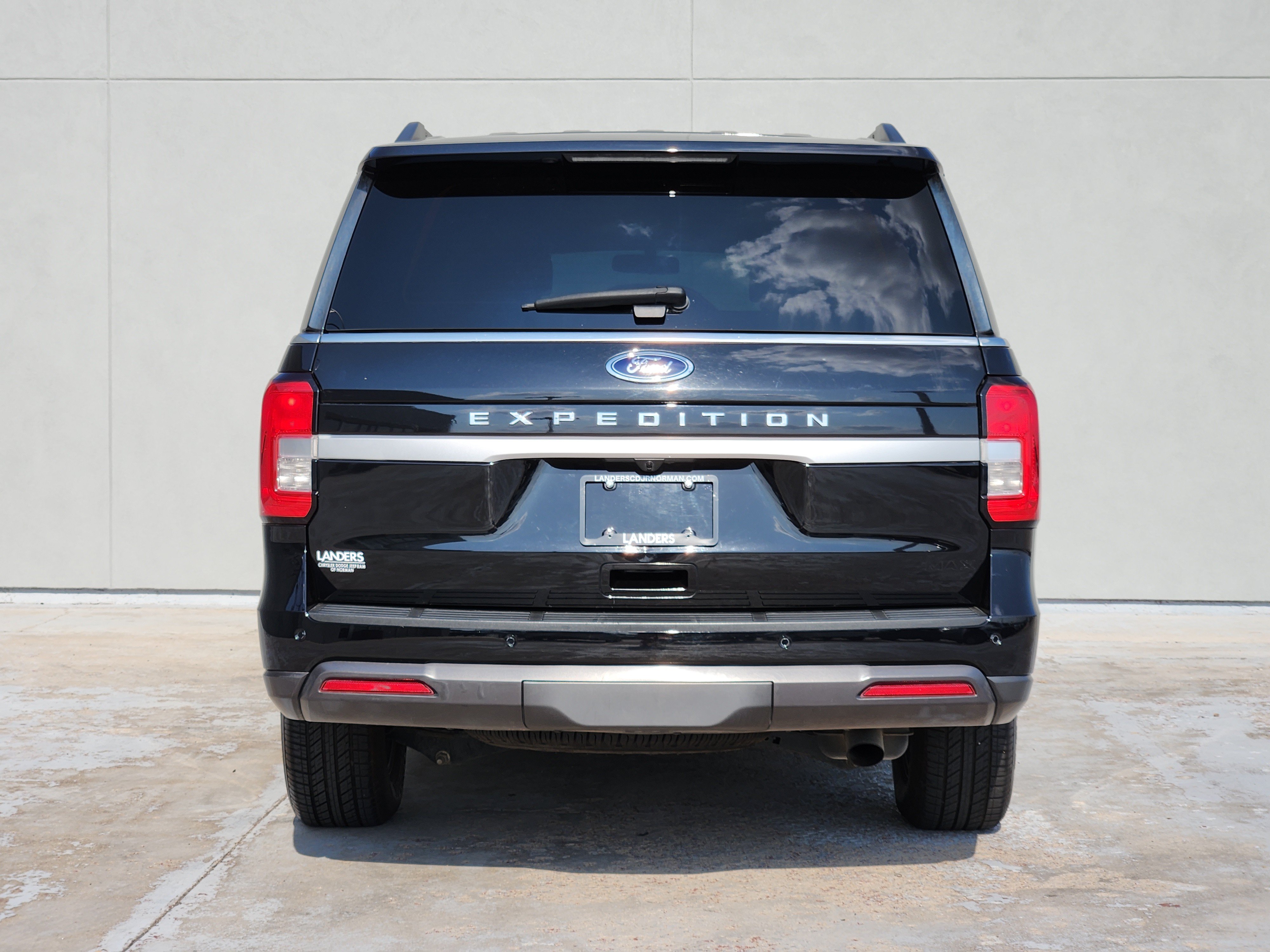 Used 2022 Ford Expedition Max XLT RWD image 7