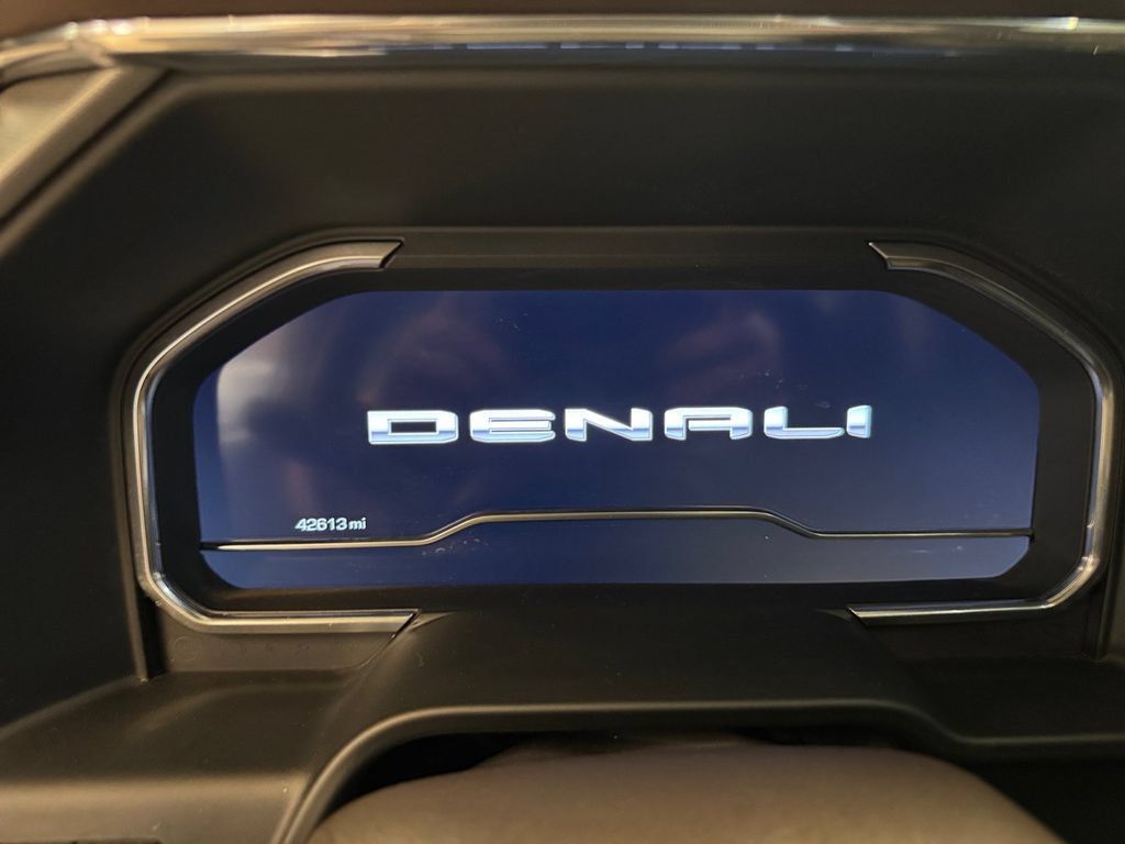 Used 2024 GMC Sierra 1500 Denali w/ Denali Reserve Package AWD/4WD image 14