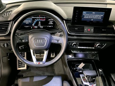Used 2024 Audi SQ5 Premium Plus w/ Premium Plus Package image 5
