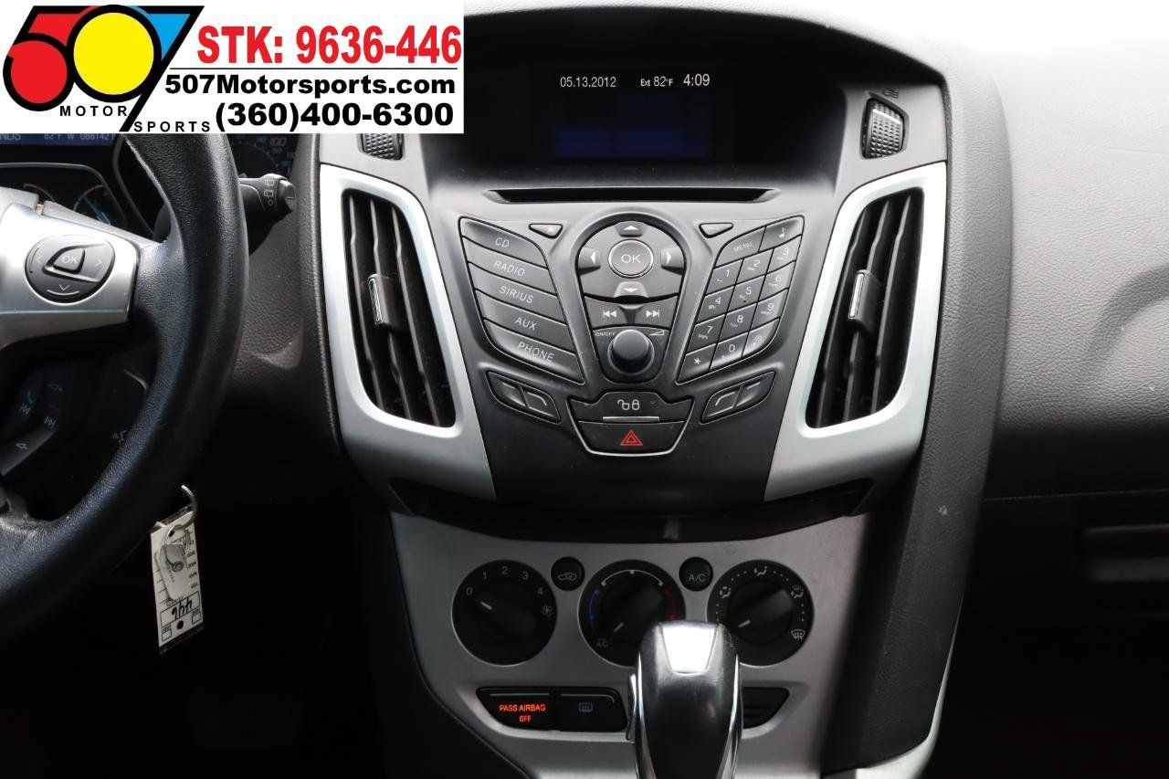 Used 2012 Ford Focus SE FWD image 18