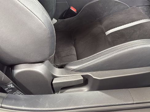 Used 2024 Toyota GR86 Premium image 20