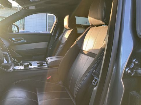 Used 2019 Land Rover Range Rover Velar R-Dynamic SE image 20