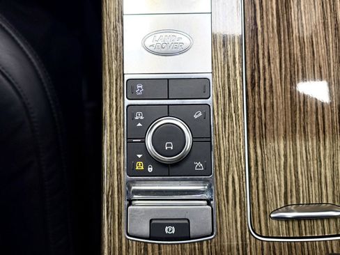 Used 2019 Land Rover Range Rover AWD/4WD image 23