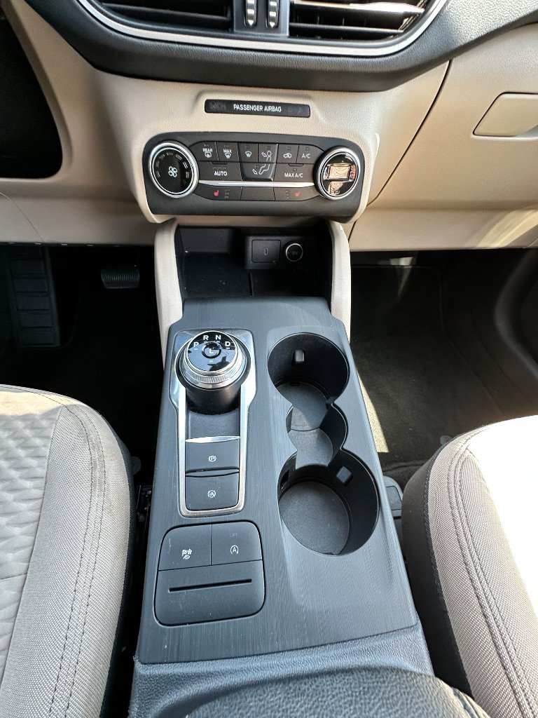 Used 2020 Ford Escape SE FWD image 23