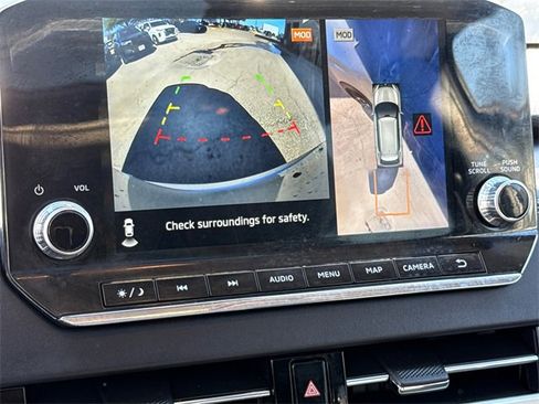 Used 2024 Mitsubishi Outlander SE Black Edition image 25