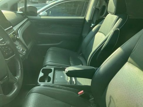 Used 2025 Honda Odyssey Elite image 11