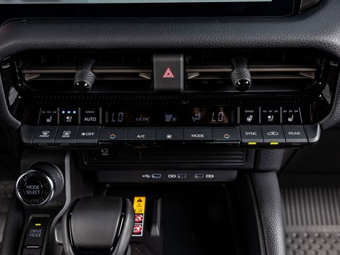 Used 2025 Toyota Land Cruiser w/ Premium Package image 27