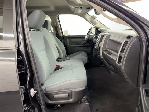 Used 2016 RAM 1500 Express w/ Black Ram 1500 Express Group image 33