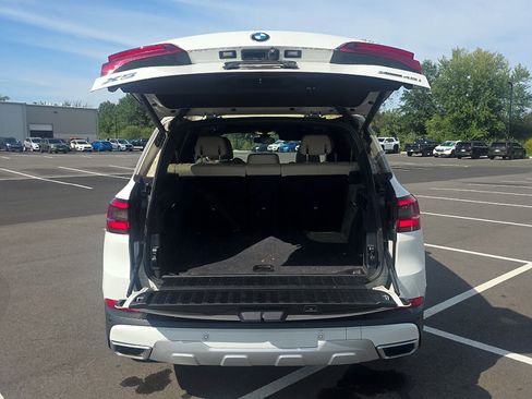 Used 2019 BMW X5 xDrive40i w/ Premium Package 2 AWD/4WD image 6