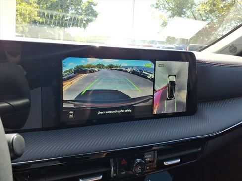 New 2026 Nissan Kicks SR w/ Illumination Package image 9