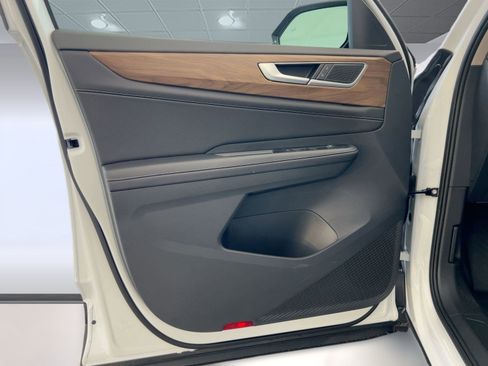 New 2026 Volkswagen Atlas SE image 21