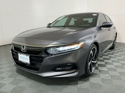 Used 2020 Honda Accord Sport image 2