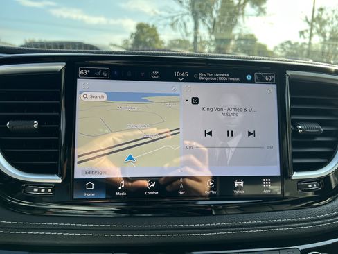 New 2026 Chrysler Pacifica Limited image 28