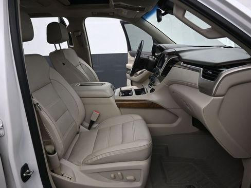 Used 2019 GMC Yukon XL Denali w/ Denali Ultimate Package AWD/4WD image 28