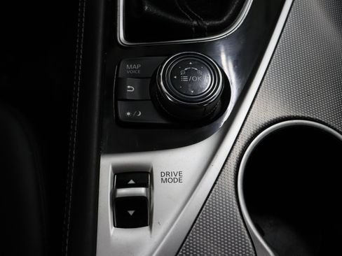 Used 2017 INFINITI Q50 Signature Edition RWD image 19