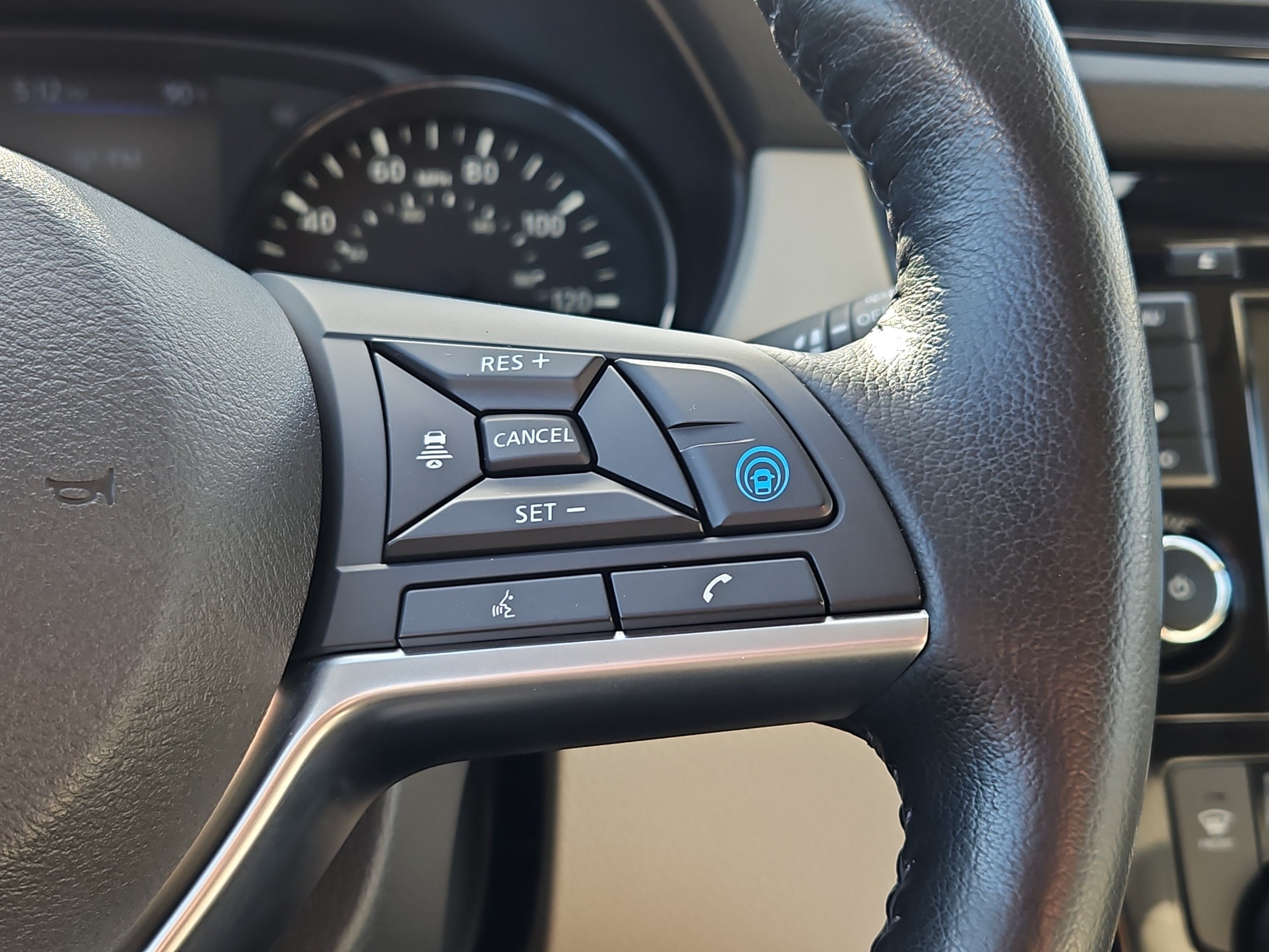 Used 2021 Nissan Rogue Sport SV w/ Technology Package AWD/4WD image 12