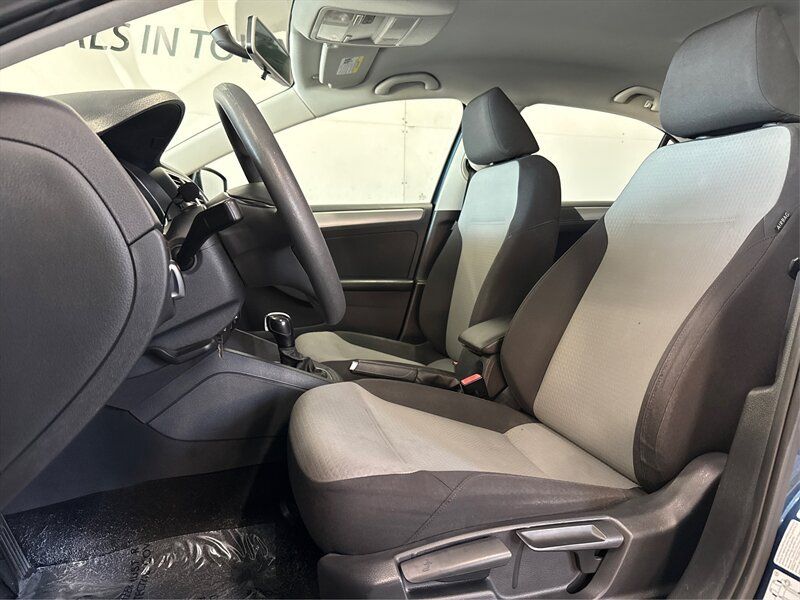 Used 2017 Volkswagen Jetta S FWD image 9