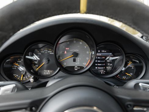 Used 2019 Porsche 911 GT3 RS image 37