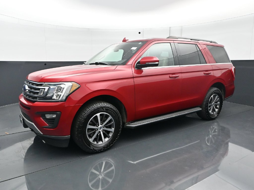 Used 2020 Ford Expedition XLT w/ Equipment Group 202A AWD/4WD image 2