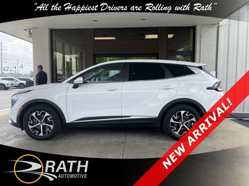 Used 2023 Kia Sportage EX FWD image 6
