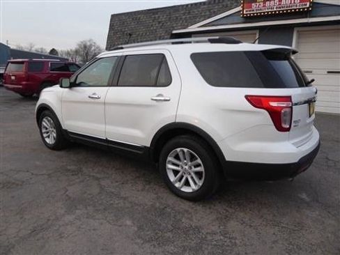 Used 2013 Ford Explorer XLT image 8