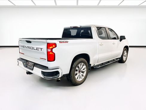 Used 2020 Chevrolet Silverado 1500 Custom w/ Custom Value Package image 4