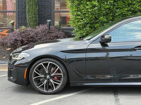 Used 2023 BMW 530i w/ M Sport Package RWD image 10