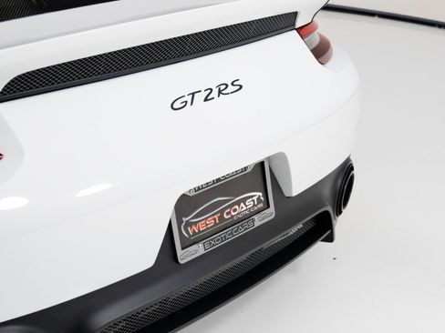 Used 2018 Porsche 911 GT2 RS image 75