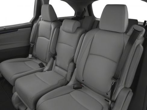 Used 2018 Honda Odyssey Elite image 14