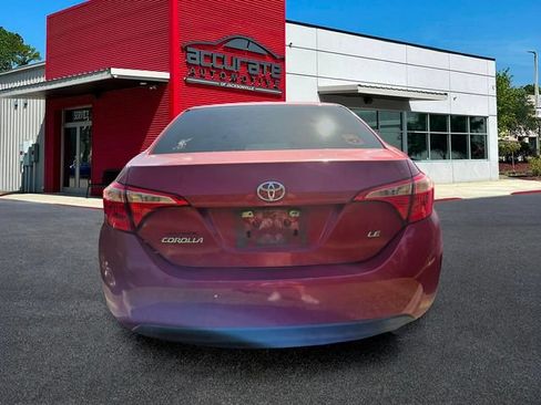 Used 2018 Toyota Corolla LE FWD image 3