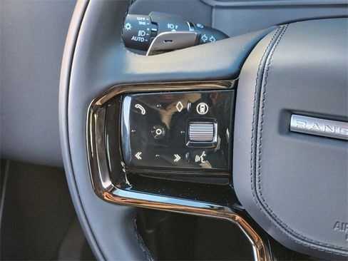 New 2025 Land Rover Range Rover Velar Dynamic SE image 26