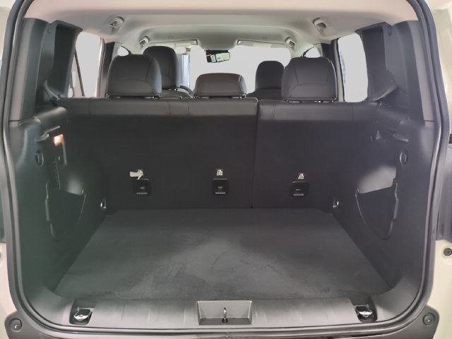 Used 2023 Jeep Renegade Limited AWD/4WD image 16