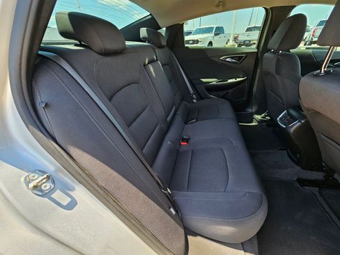 Used 2022 Chevrolet Malibu LT FWD image 28