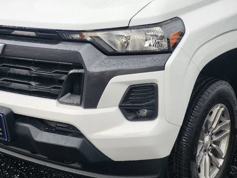 Used 2023 Chevrolet Colorado LT w/ LT Convenience Package AWD/4WD image 7